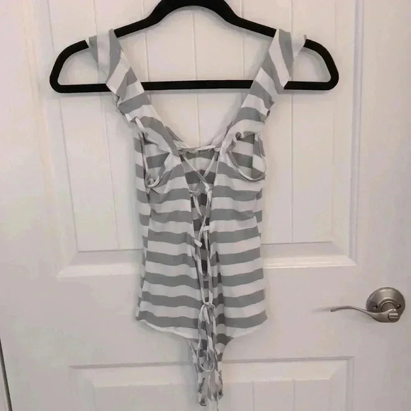 Stripe Bodysuit - Picture 3 of 8